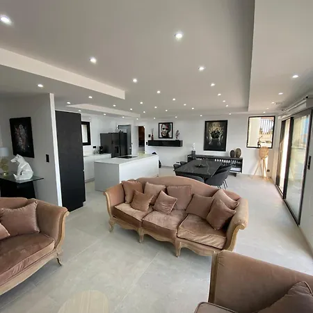 La Renarde Ле-Лаванду